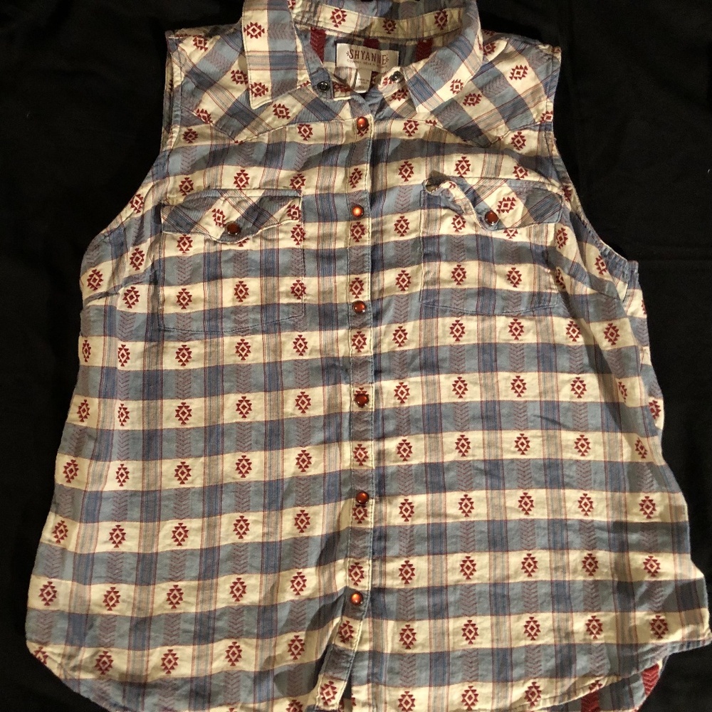 Shyanne Women's Casper Checkered Print Sleeveless Pearl Snap Western Shirt